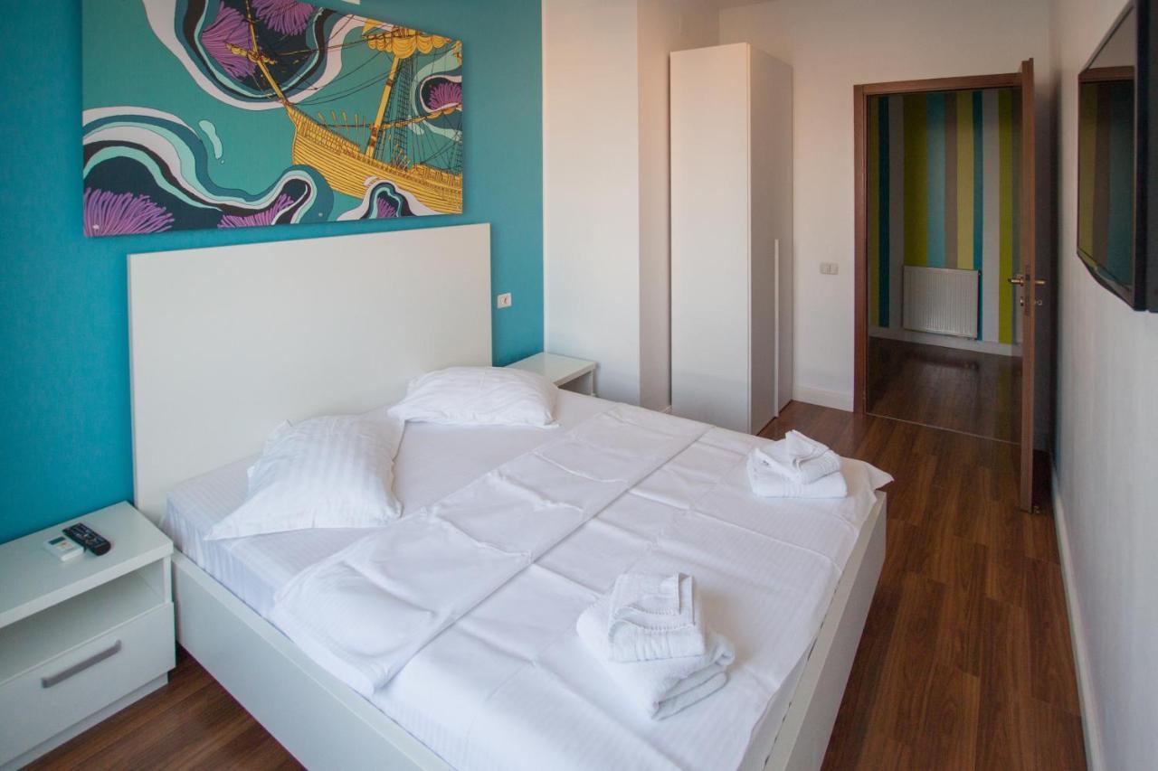 Lake Boutique Apartments & Rooms Mamaia Exterior foto